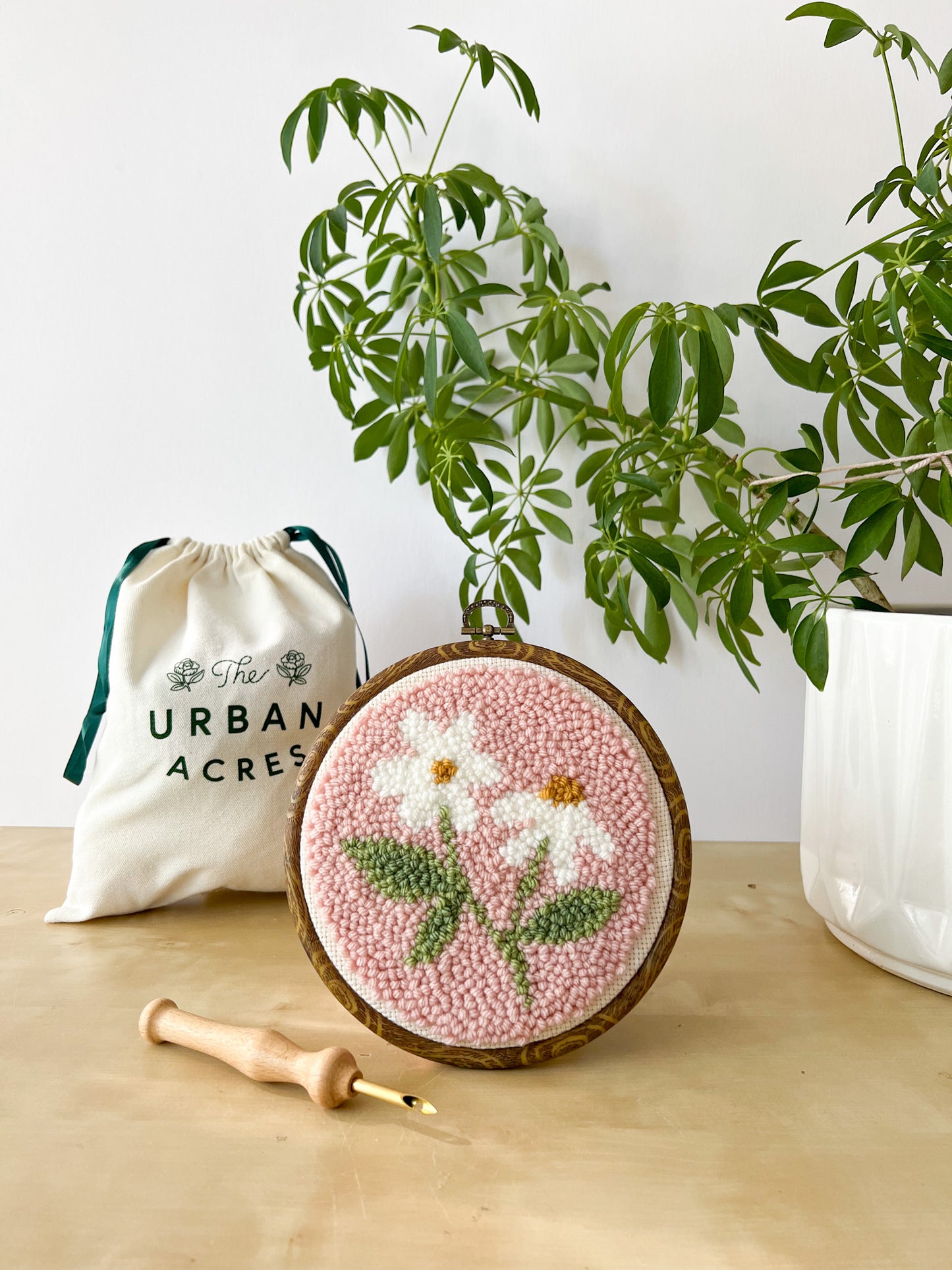 Pink Daisies Punch Needle Kit