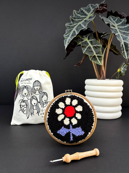 Daisy by Alexia Marcelle Abegg